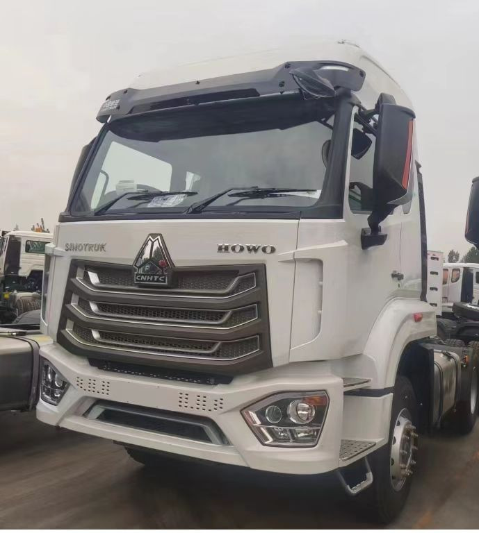 SINOTRUCK HOWO - Tractor unit: picture 1 SINOTRUCK HOWO - Tractor unit: picture 1