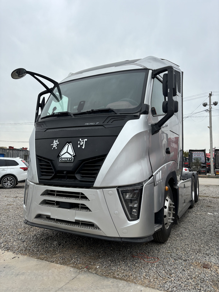 SINOTRUCK HOWO YELLOW RIVER - Tractor unit: picture 1 SINOTRUCK HOWO YELLOW RIVER - Tractor unit: picture 1