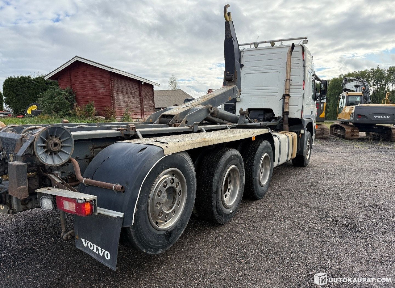 Volvo FM12 8x4 hook-lift truck, 2004, Lahti - Hook lift truck: picture 5 Volvo FM12 8x4 hook-lift truck, 2004, Lahti - Hook lift truck: picture 5