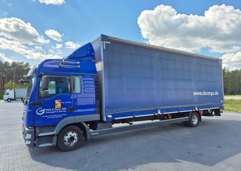 MAN TGL 12.250 2019 BURTO FIRANA + winda 8.4m z Niemiec / TOP STAN / OKAZJA / firanka / automat / - Curtain side truck: picture 2 MAN TGL 12.250 2019 BURTO FIRANA + winda 8.4m z Niemiec / TOP STAN / OKAZJA / firanka / automat / - Curtain side truck: picture 2