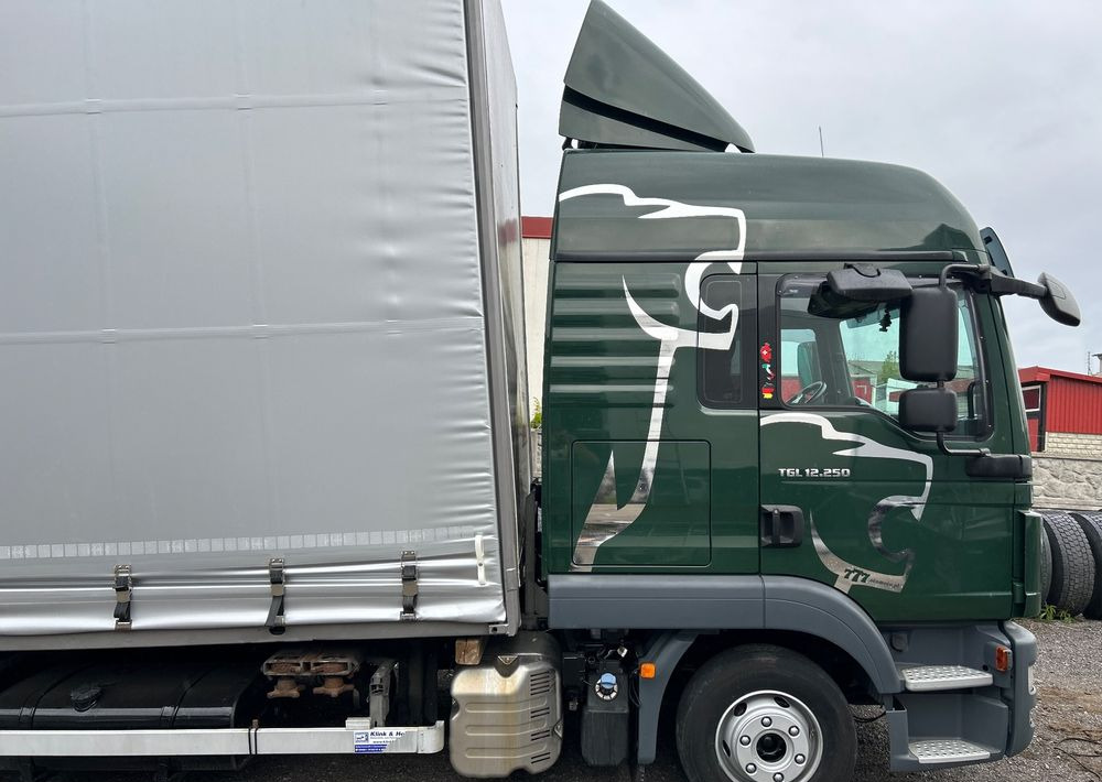 MAN TGL 12.250 GLOB UNIKAT z Niemiec BDF firanka / AUTOMAT HAK / EURO 6 / BDF 7.40 wysoki / MICHELIN 80% - Curtain side truck: picture 4 MAN TGL 12.250 GLOB UNIKAT z Niemiec BDF firanka / AUTOMAT HAK / EURO 6 / BDF 7.40 wysoki / MICHELIN 80% - Curtain side truck: picture 4