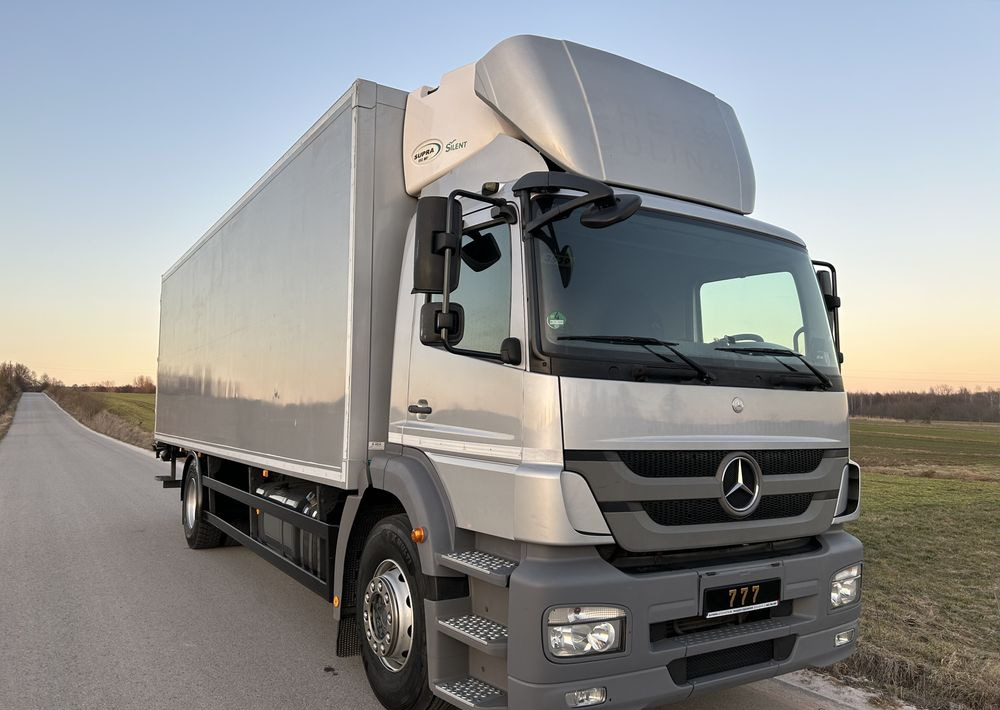Mercedes-Benz Axor 1824 237000km !! TOP 8m 20 palet / z Niemiec / Euro 5 ! / agregat Carrier Supra 950 - Refrigerator truck: picture 3 Mercedes-Benz Axor 1824 237000km !! TOP 8m 20 palet / z Niemiec / Euro 5 ! / agregat Carrier Supra 950 - Refrigerator truck: picture 3