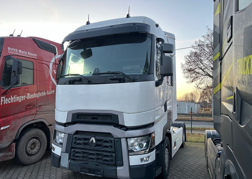 Renault HIGH GAMA T440 13l Volvo 2019 FULL SERWIS VIN: LD ! 13l STANDARD STANDARD / KLIMA POSTOJOWA / FULL OPCJA / T520 T480 / TOP STAN GAMA T - Tractor unit: picture 2 Renault HIGH GAMA T440 13l Volvo 2019 FULL SERWIS VIN: LD ! 13l STANDARD STANDARD / KLIMA POSTOJOWA / FULL OPCJA / T520 T480 / TOP STAN GAMA T - Tractor unit: picture 2