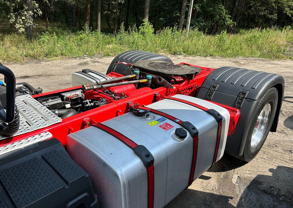 Tractor unit Scania R450 NAUKA JAZDY RETARDER STANDARD 7300kg / DOBRA POD WYWROTKĘ / KLIMA POSTOJOWA z Niemiec HYDRAULIKA: picture 12 Tractor unit Scania R450 NAUKA JAZDY RETARDER STANDARD 7300kg / DOBRA POD WYWROTKĘ / KLIMA POSTOJOWA z Niemiec HYDRAULIKA: picture 12