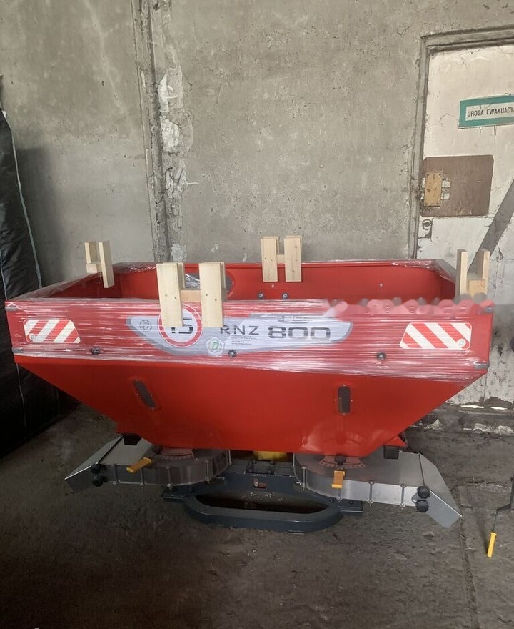 New Rozsiewacz Sadowniczy Dwutarczowy 600,800i 1000L - Fertilizer spreader: picture 1 New Rozsiewacz Sadowniczy Dwutarczowy 600,800i 1000L - Fertilizer spreader: picture 1
