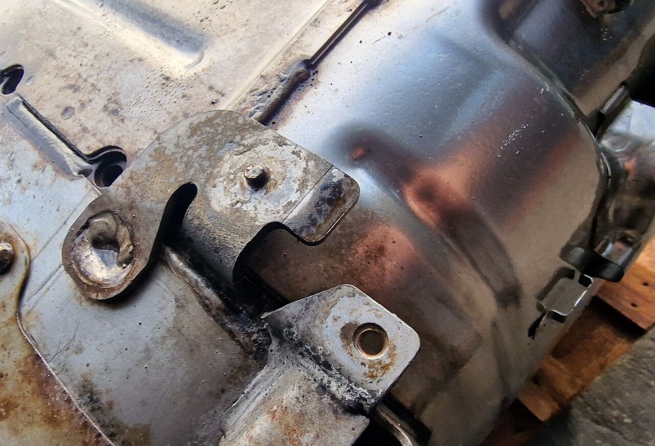 Scania Katalizator DPF R XPI Euro 6 DC13 2164453 2158333 Scania R XPI 410 Euro 6 DC13 2164453 2158333 truck - Muffler for Truck: picture 3 Scania Katalizator DPF R XPI Euro 6 DC13 2164453 2158333 Scania R XPI 410 Euro 6 DC13 2164453 2158333 truck - Muffler for Truck: picture 3