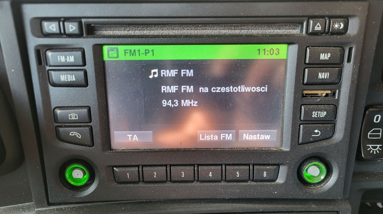 Scania Nawigacja Navi CD Bluetooth R 2538534 Scania SCANIA R 2026742 truck - Dashboard for Truck: picture 2 Scania Nawigacja Navi CD Bluetooth R 2538534 Scania SCANIA R 2026742 truck - Dashboard for Truck: picture 2