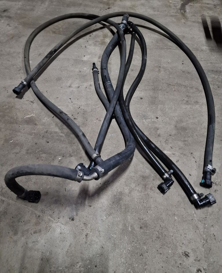 Scania Zbiornik kompletny Smok Ssak AdBlue R Euro6 2173142 2140808 Scania Zbiornik kompletny Smok Ssak AdBlue Scania R Euro6 2173142 2140808 truck - AdBlue tank for Truck: picture 2 Scania Zbiornik kompletny Smok Ssak AdBlue R Euro6 2173142 2140808 Scania Zbiornik kompletny Smok Ssak AdBlue Scania R Euro6 2173142 2140808 truck - AdBlue tank for Truck: picture 2