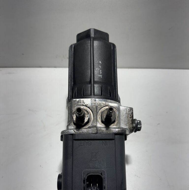 Mercedes-Benz Actros MP4 Antos Atego A0001405578 Mercedes-Benz Actros MP4 Antos Atego - Muffler/ Exhaust system for Truck: picture 2 Mercedes-Benz Actros MP4 Antos Atego A0001405578 Mercedes-Benz Actros MP4 Antos Atego - Muffler/ Exhaust system for Truck: picture 2
