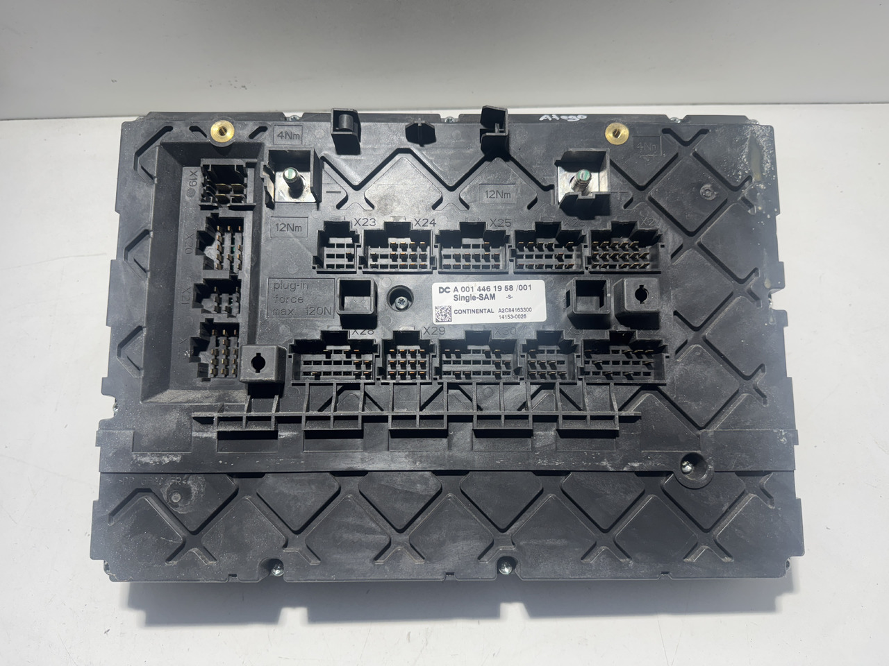 Mercedes-Benz Actros MP4 Atego A0014461958 - Universal part: picture 1 Mercedes-Benz Actros MP4 Atego A0014461958 - Universal part: picture 1