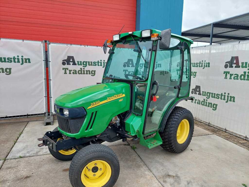 John Deere 2320 - Farm tractor: picture 1 John Deere 2320 - Farm tractor: picture 1
