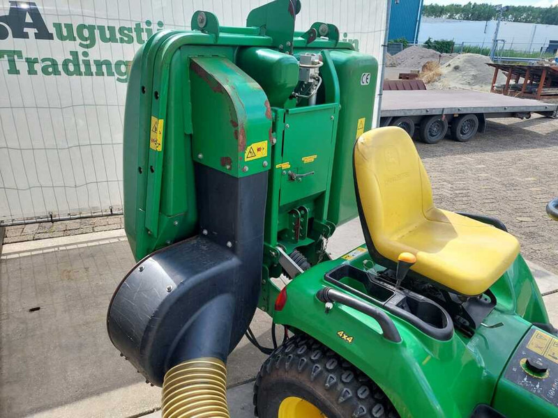John Deere X 748 diesel - Garden mower: picture 2 John Deere X 748 diesel - Garden mower: picture 2