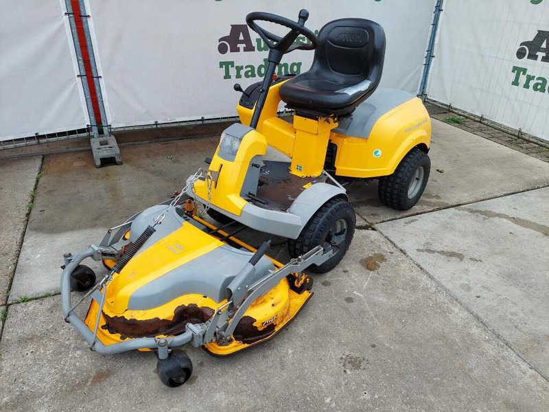 Stiga Villa 12 HST - Garden mower: picture 4 Stiga Villa 12 HST - Garden mower: picture 4