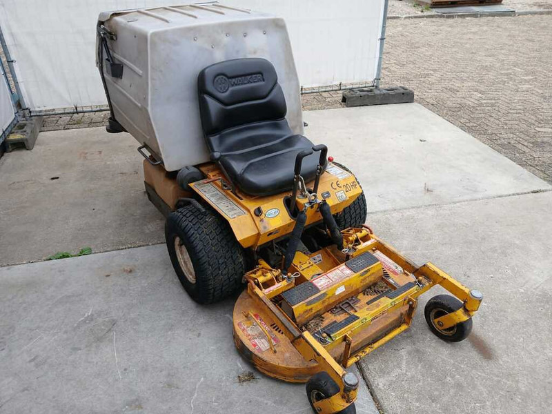 Walker 20 HP - Garden mower: picture 5 Walker 20 HP - Garden mower: picture 5