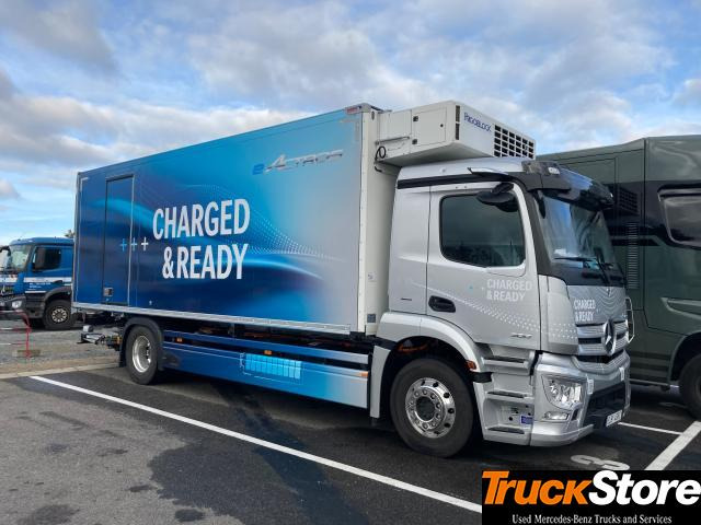 Mercedes-Benz eActros 300 L - Refrigerator truck: picture 3 Mercedes-Benz eActros 300 L - Refrigerator truck: picture 3