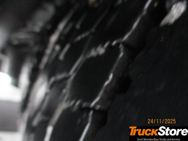 Mercedes-Benz Actros 1845 LS nRL - Tractor unit: picture 4 Mercedes-Benz Actros 1845 LS nRL - Tractor unit: picture 4