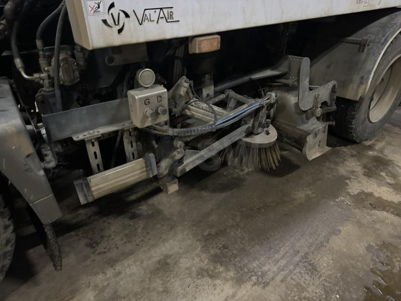 Mercedes Atego 1524 - Road sweeper: picture 4 Mercedes Atego 1524 - Road sweeper: picture 4
