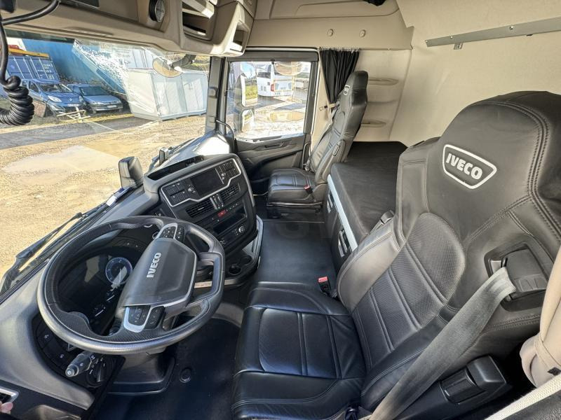Tractor unit Iveco S-WAY 570: picture 10