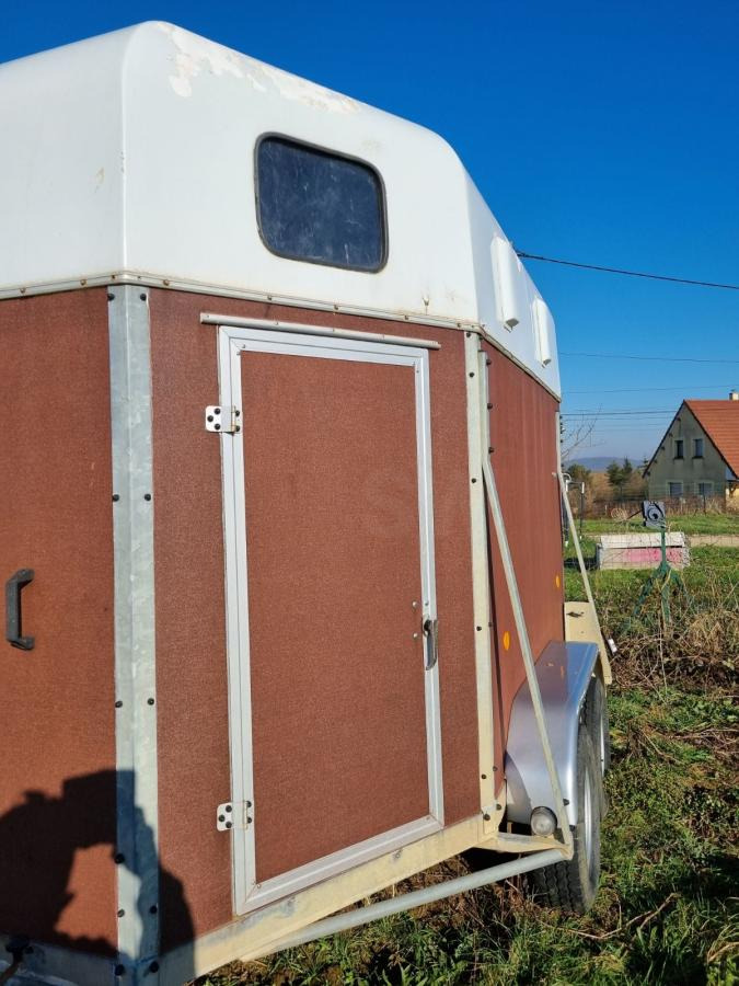 Vanisere  - Horse trailer: picture 2 Vanisere  - Horse trailer: picture 2