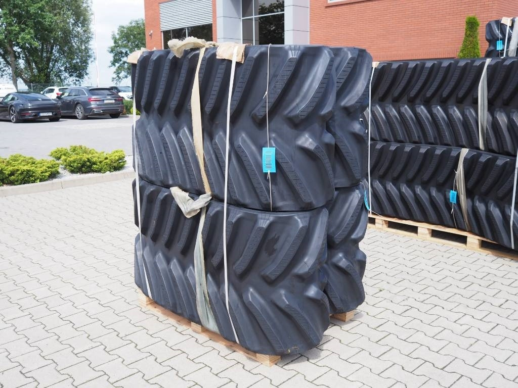 Challenger MT700 / Rubber belt / track / 30" / 762mm  - Track for Agricultural machinery: picture 5 Challenger MT700 / Rubber belt / track / 30" / 762mm  - Track for Agricultural machinery: picture 5