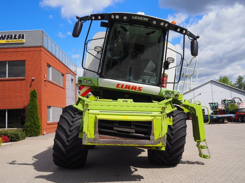 Claas Lexion 750 MONTANA 4WD + V900 - Combine harvester: picture 5 Claas Lexion 750 MONTANA 4WD + V900 - Combine harvester: picture 5