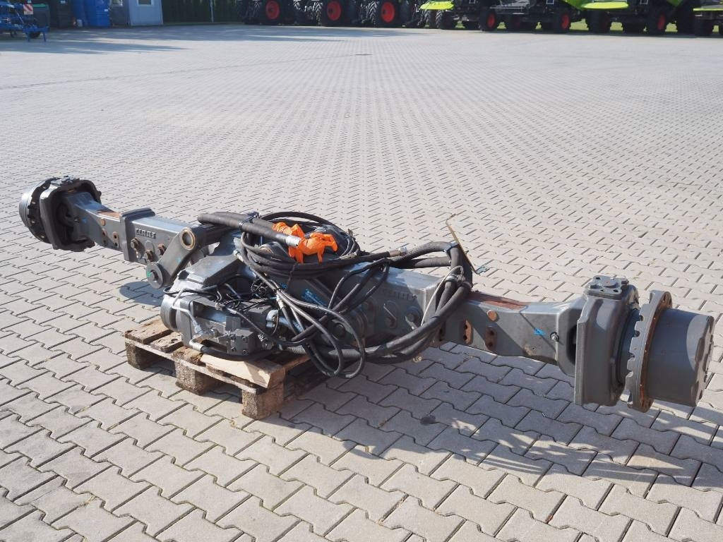 Claas Lexion / NAF rear driving axle / 4WD - Harvester attachment: picture 5 Claas Lexion / NAF rear driving axle / 4WD - Harvester attachment: picture 5