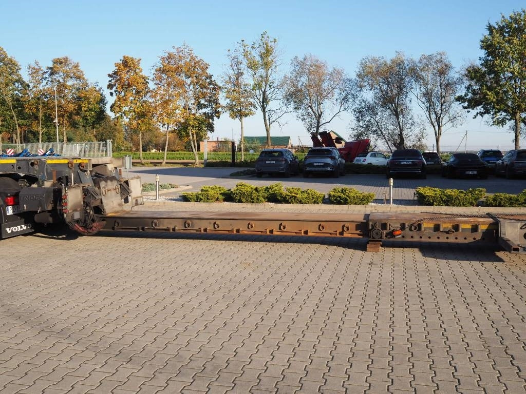 Recker SA-DLS - Low loader semi-trailer: picture 5 Recker SA-DLS - Low loader semi-trailer: picture 5