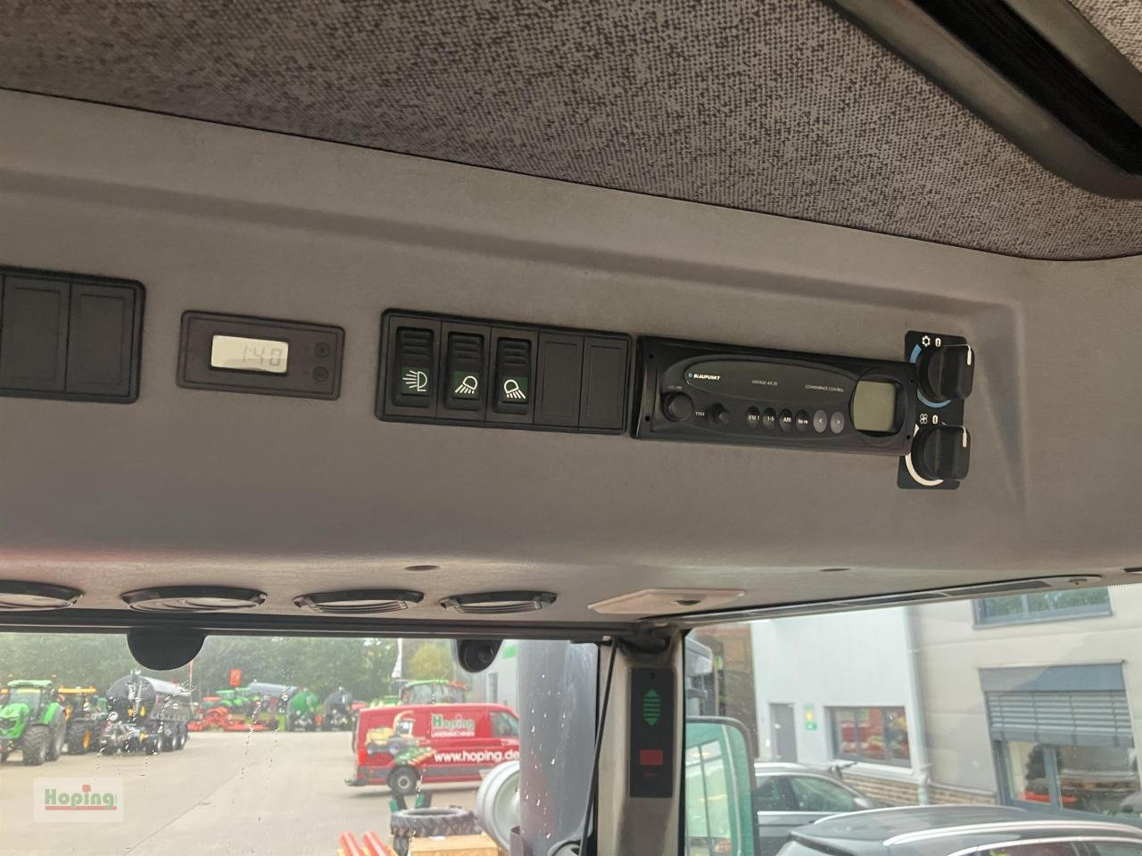 Farm tractor Case IH CS110: picture 18