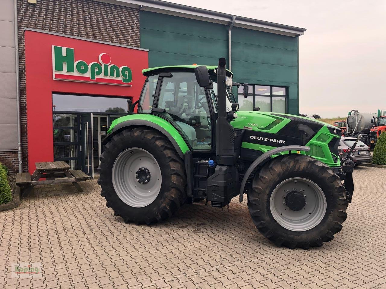 Deutz-Fahr 6185 TTV - Farm tractor: picture 2 Deutz-Fahr 6185 TTV - Farm tractor: picture 2