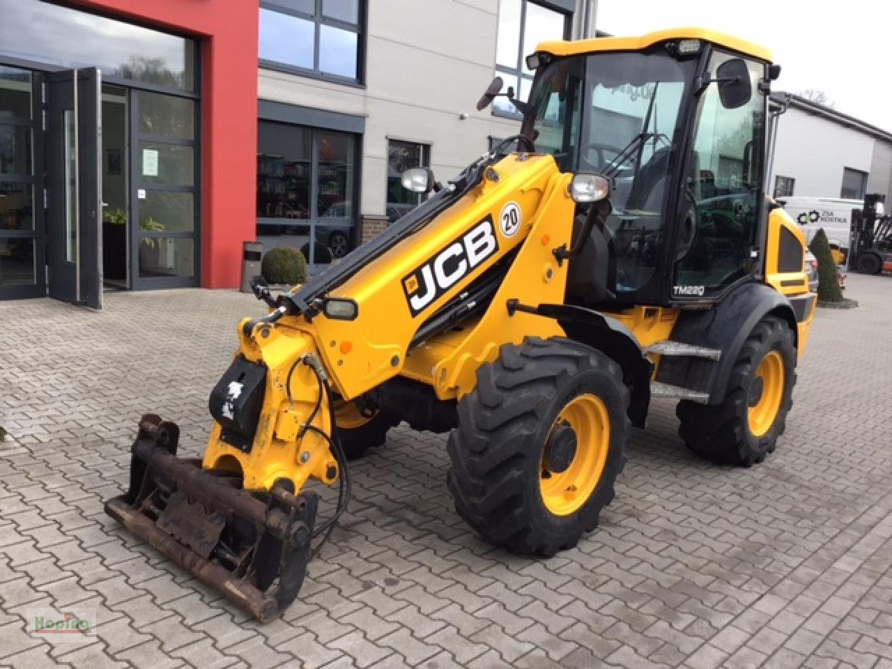 JCB TM 220 - Wheel loader: picture 3 JCB TM 220 - Wheel loader: picture 3