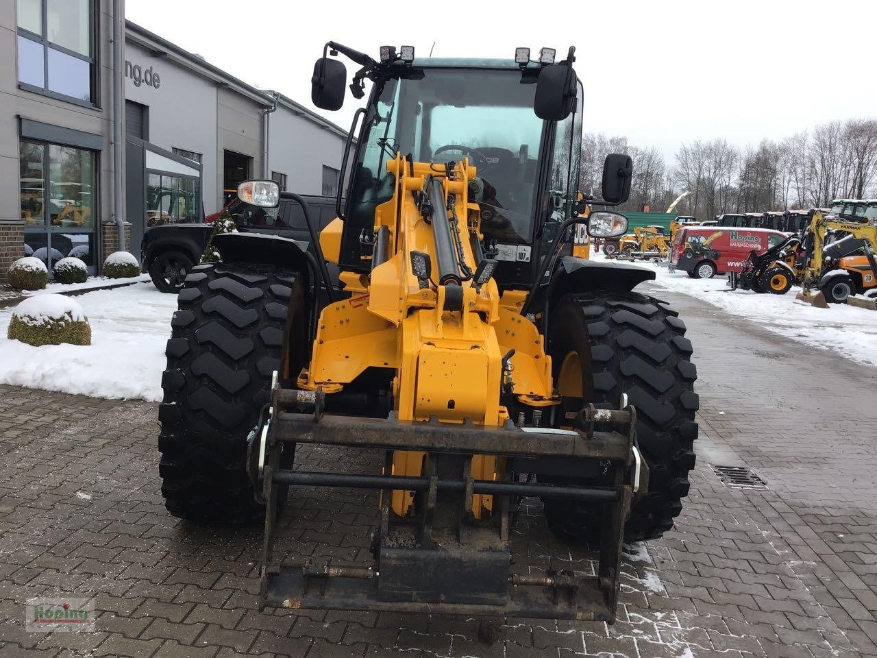 JCB TM320 - Telescopic handler: picture 4 JCB TM320 - Telescopic handler: picture 4
