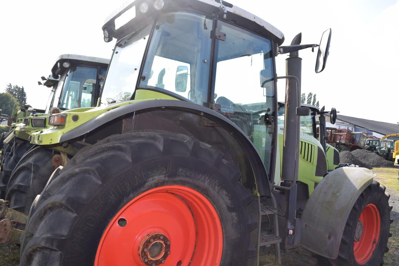CLAAS Ares 697 ATZ - Farm tractor: picture 3 CLAAS Ares 697 ATZ - Farm tractor: picture 3