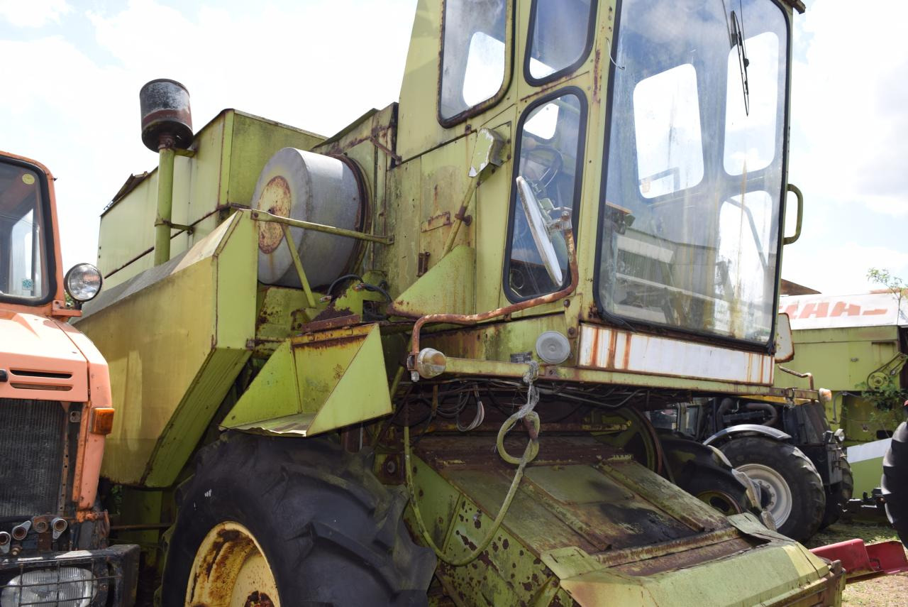 CLAAS Dominator 80 - Combine harvester: picture 2 CLAAS Dominator 80 - Combine harvester: picture 2