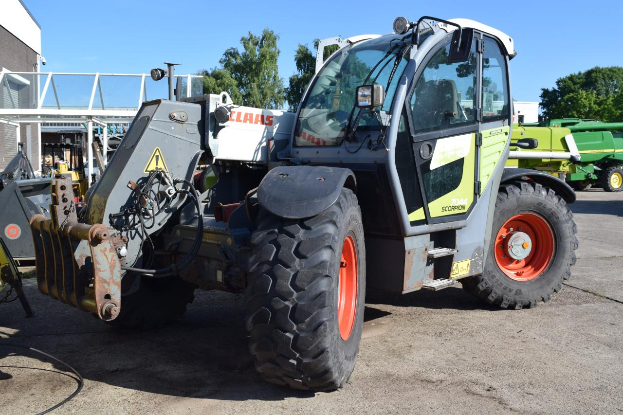 CLAAS SCORPION 7044 - Telescopic handler: picture 1 CLAAS SCORPION 7044 - Telescopic handler: picture 1