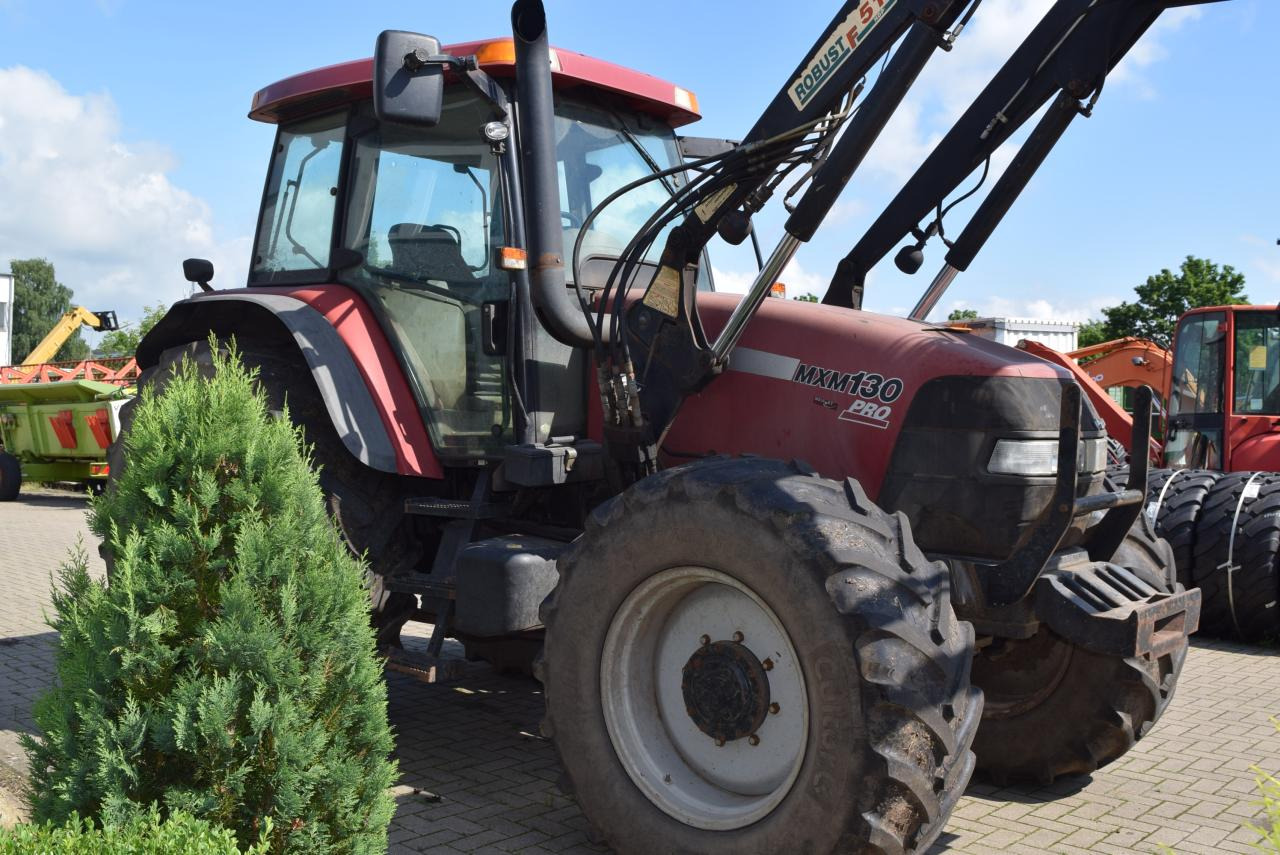 Case-IH MXM 130 - Farm tractor: picture 2 Case-IH MXM 130 - Farm tractor: picture 2