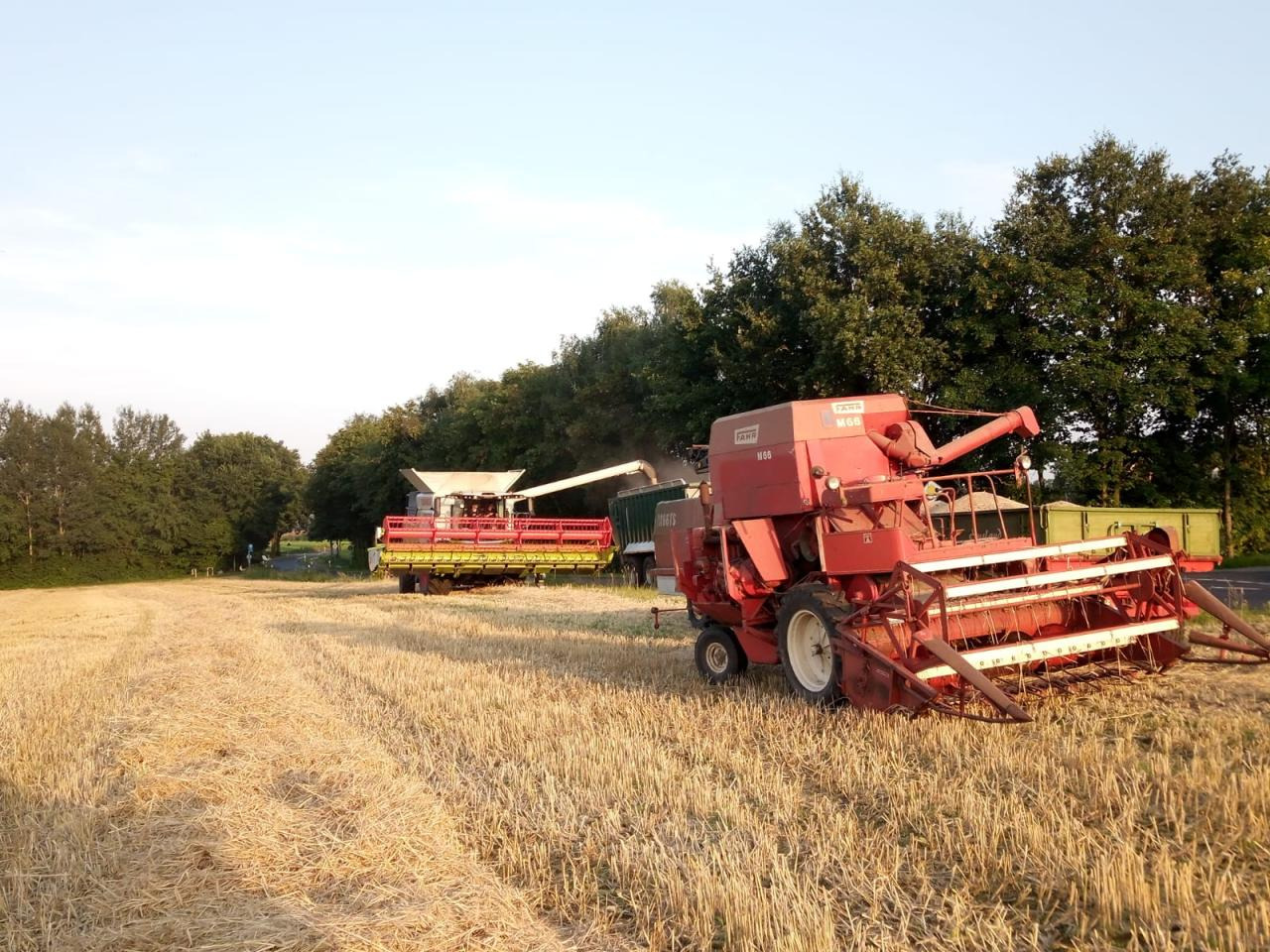 Deutz-Fahr M66TS - Combine harvester: picture 1 Deutz-Fahr M66TS - Combine harvester: picture 1