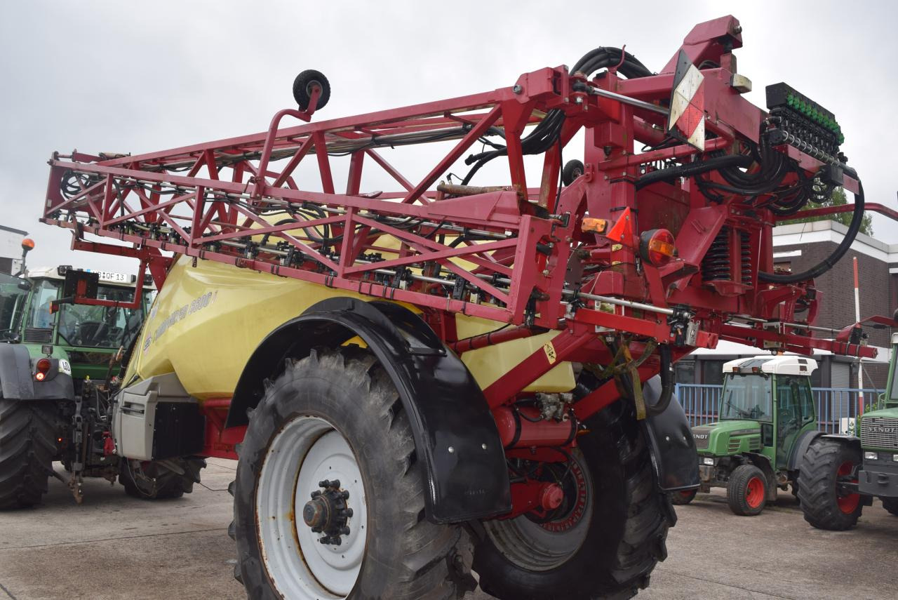 Hardi Commander 6600 i - Trailed sprayer: picture 3 Hardi Commander 6600 i - Trailed sprayer: picture 3