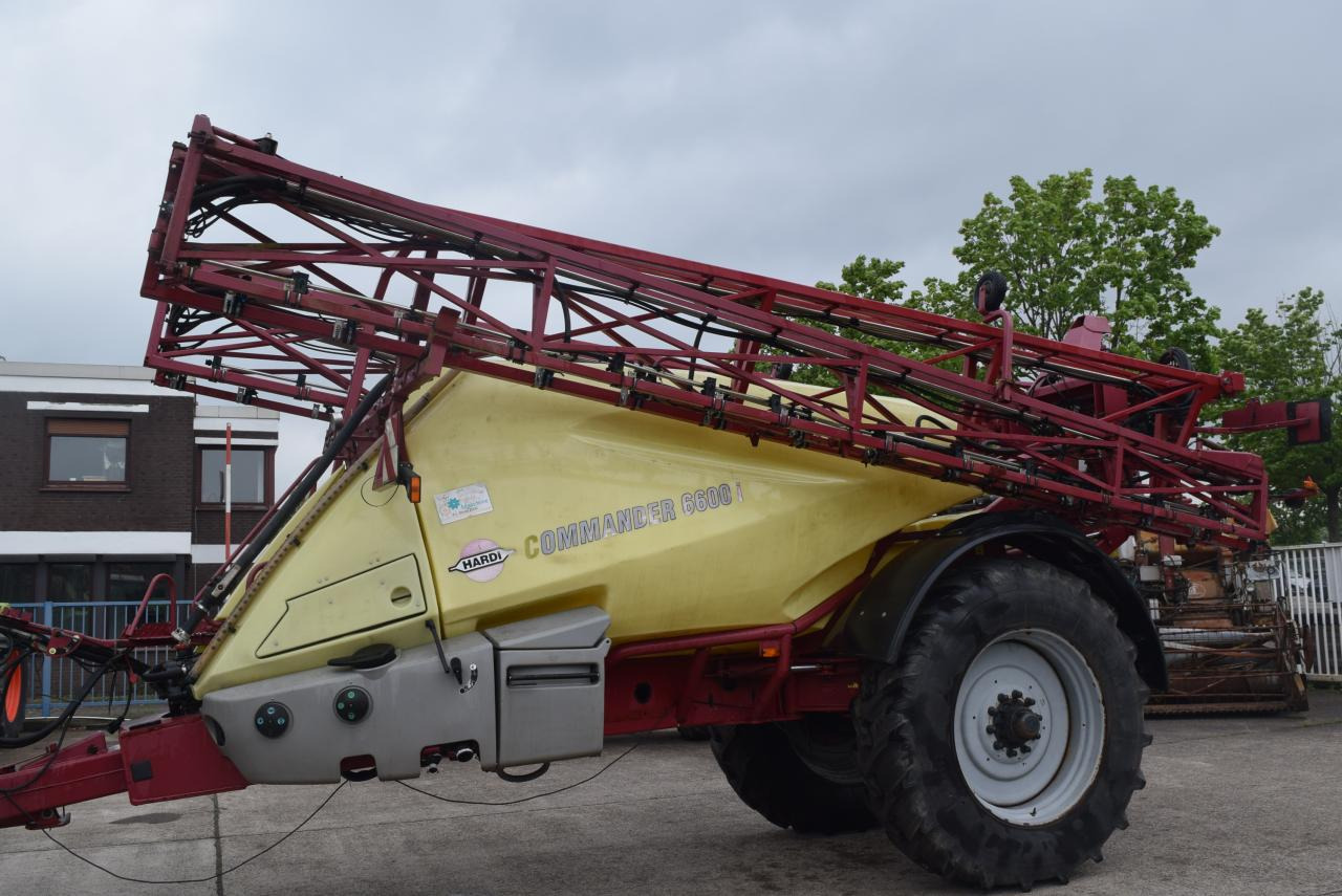 Hardi Commander 6600 i - Trailed sprayer: picture 2 Hardi Commander 6600 i - Trailed sprayer: picture 2