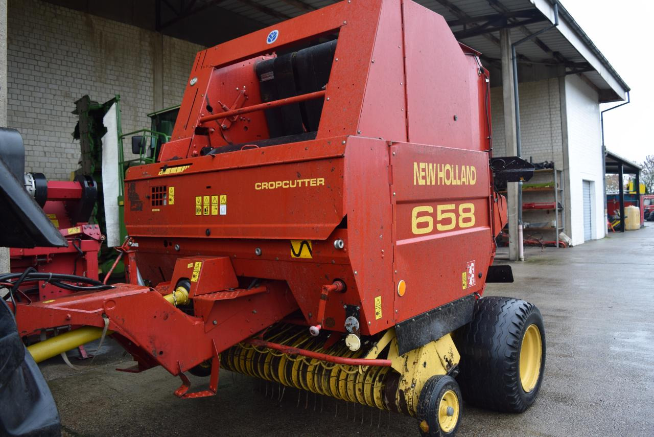 New Holland 658 Crop Cut - Round baler: picture 1 New Holland 658 Crop Cut - Round baler: picture 1