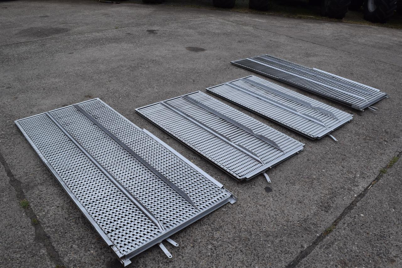 CLAAS Siebe für Claas - Spare parts for Agricultural machinery: picture 1 CLAAS Siebe für Claas - Spare parts for Agricultural machinery: picture 1