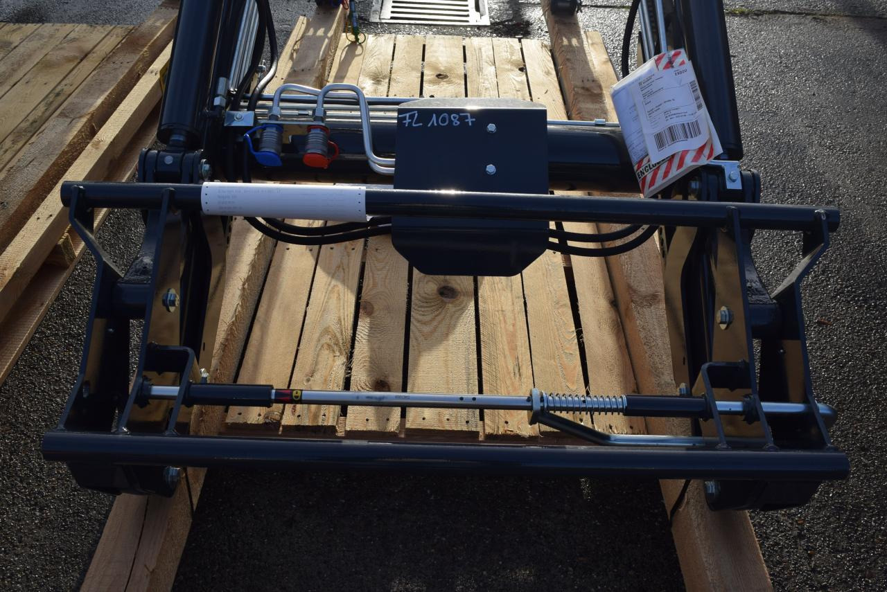 Stoll Solid 40-22 P - Front loader for tractor: picture 5 Stoll Solid 40-22 P - Front loader for tractor: picture 5