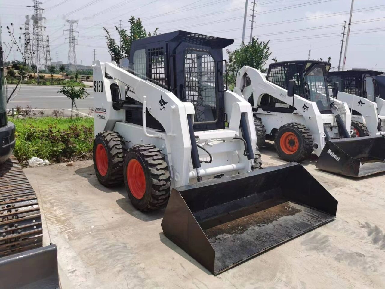 Bobcat S130 - Skid steer loader: picture 5 Bobcat S130 - Skid steer loader: picture 5