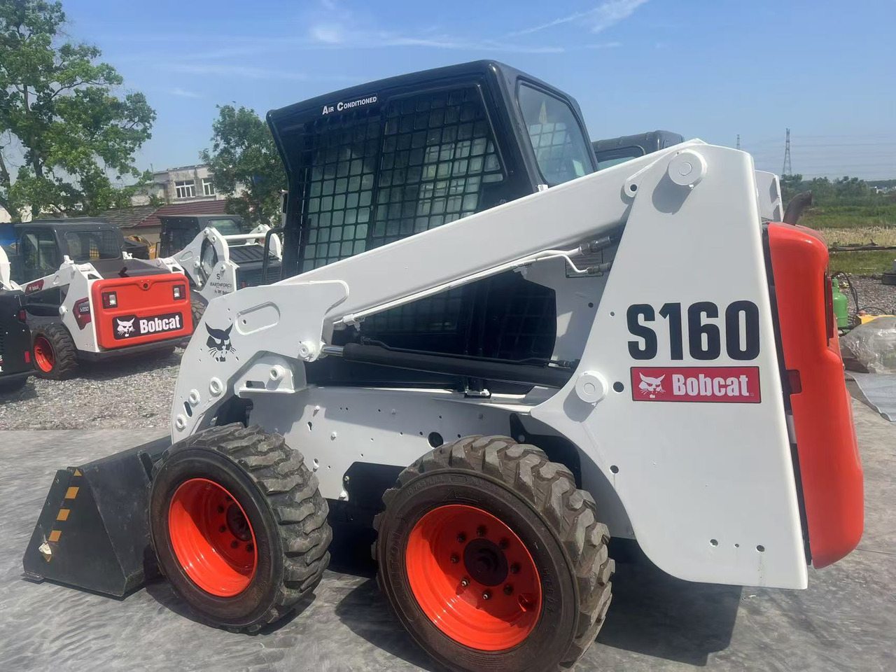 Bobcat S160 - Skid steer loader: picture 2 Bobcat S160 - Skid steer loader: picture 2