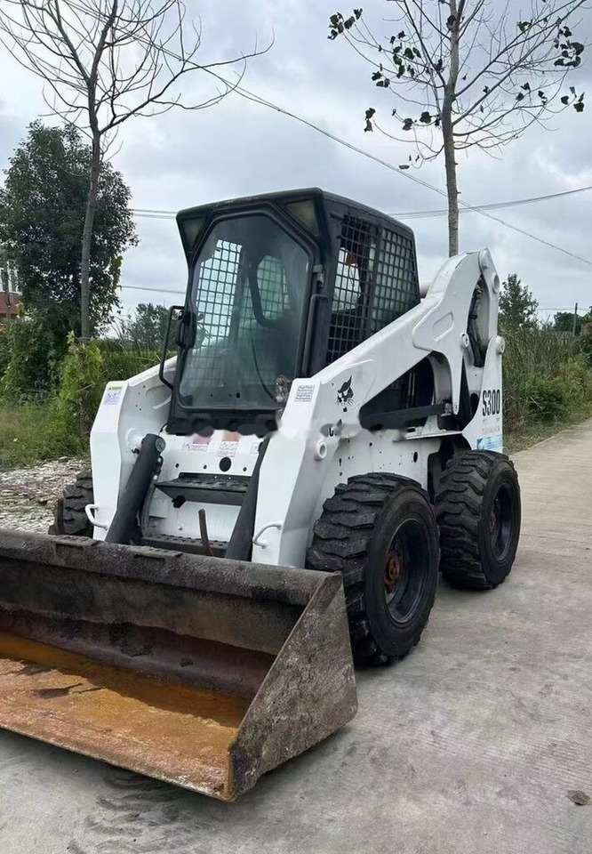 Bobcat S300 - Skid steer loader: picture 3 Bobcat S300 - Skid steer loader: picture 3