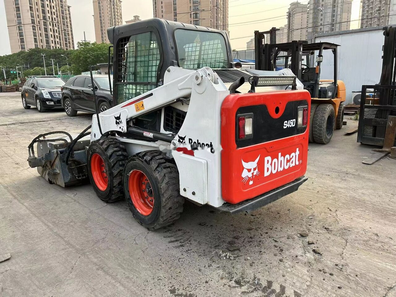 Bobcat S450 - Skid steer loader: picture 3 Bobcat S450 - Skid steer loader: picture 3