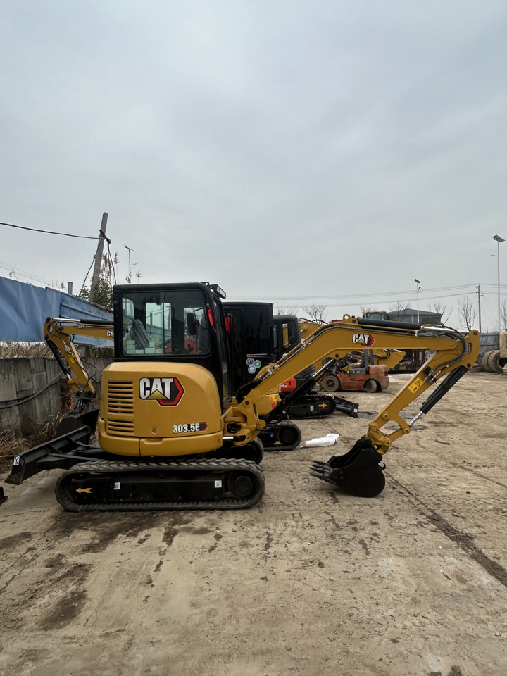 CATERPILLAR 303.5ECR - Mini excavator: picture 1 CATERPILLAR 303.5ECR - Mini excavator: picture 1