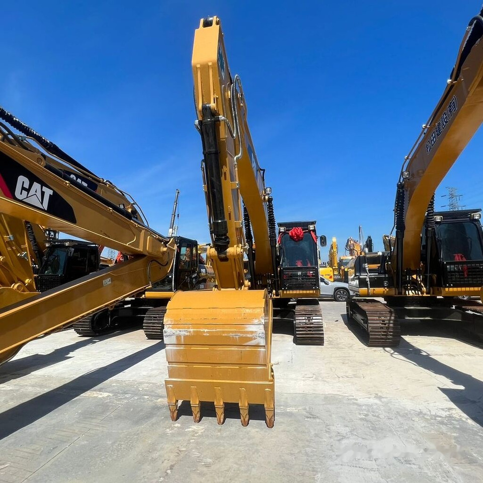 Caterpillar 320D2 - Crawler excavator: picture 2 Caterpillar 320D2 - Crawler excavator: picture 2