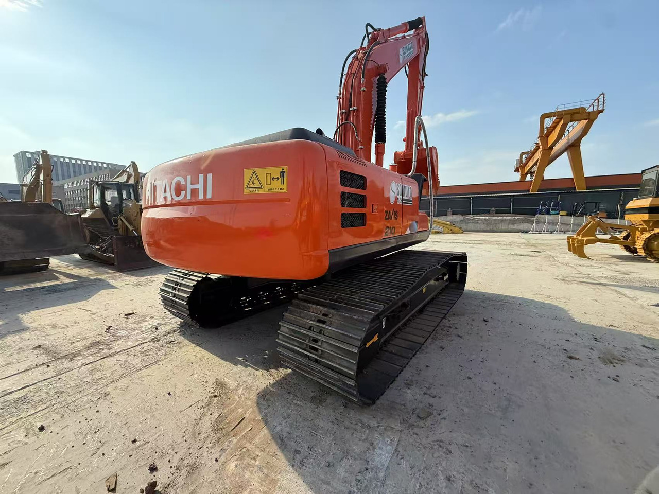 HITACHI ZX210 - Crawler excavator: picture 4 HITACHI ZX210 - Crawler excavator: picture 4