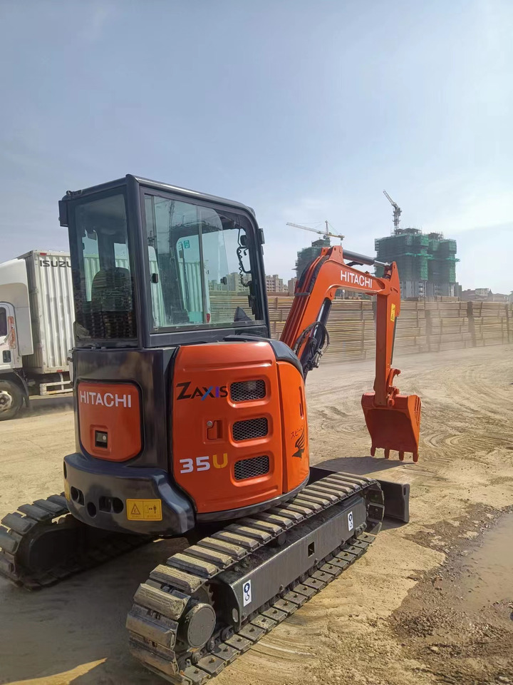 HITACHI ZX35U-5A - Mini excavator: picture 1 HITACHI ZX35U-5A - Mini excavator: picture 1