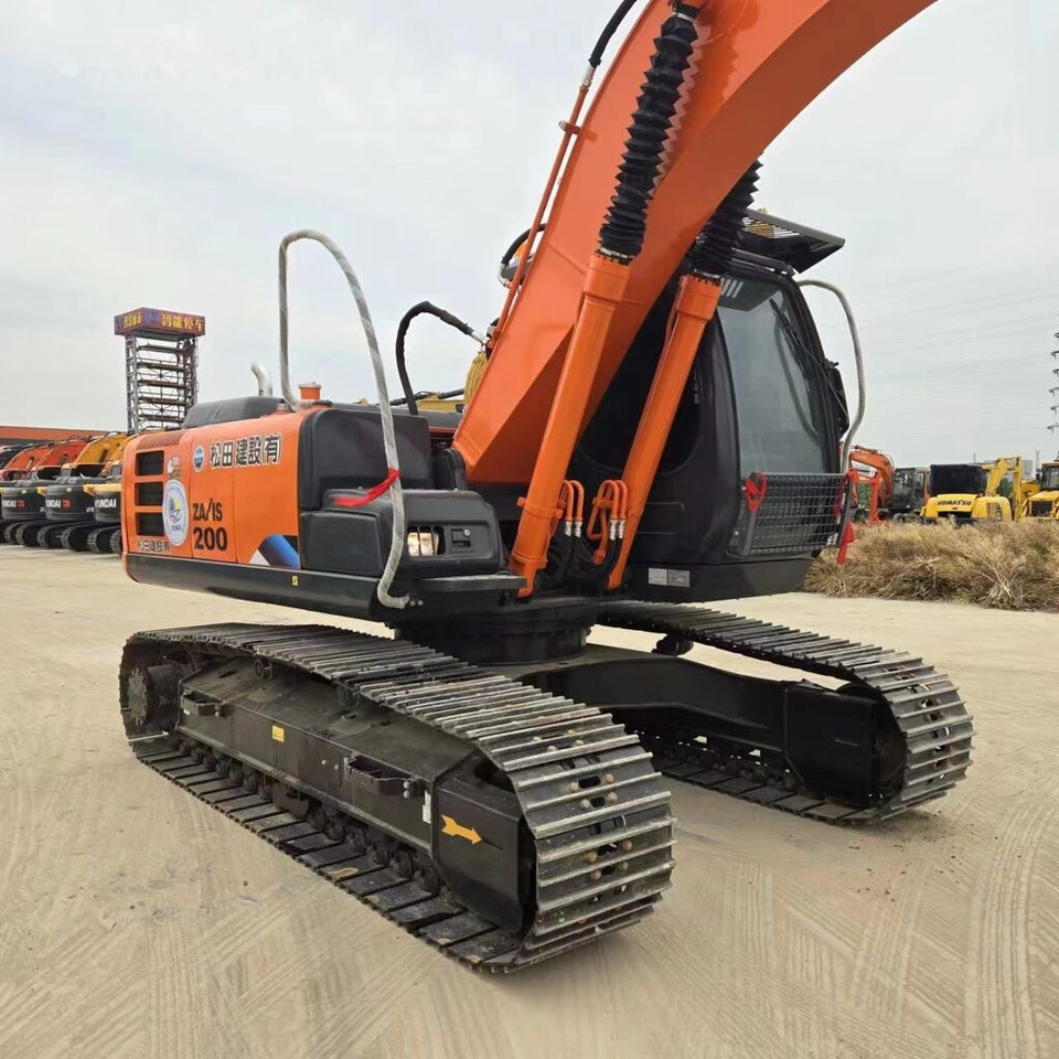 Crawler excavator Hitachi ZX200: picture 10